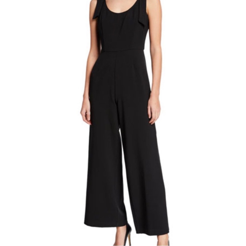 Julia Jordan black sleeveless jumper